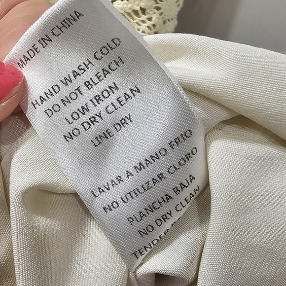 Floral Lace-Trimmed Jumpsuit - Picture 6 of 16